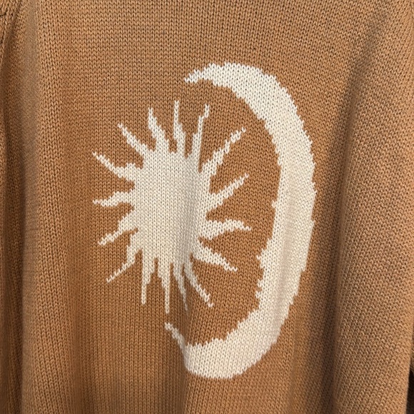 Sweater
Desert Dreamer Brand - Picture 5 of 10